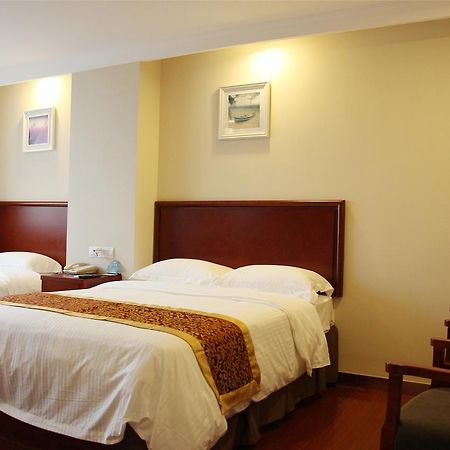 Greentree Inn Sichuan Chengdu Chongzhou Shiji Avenue Longteng Decorative City Business Hotel Εξωτερικό φωτογραφία